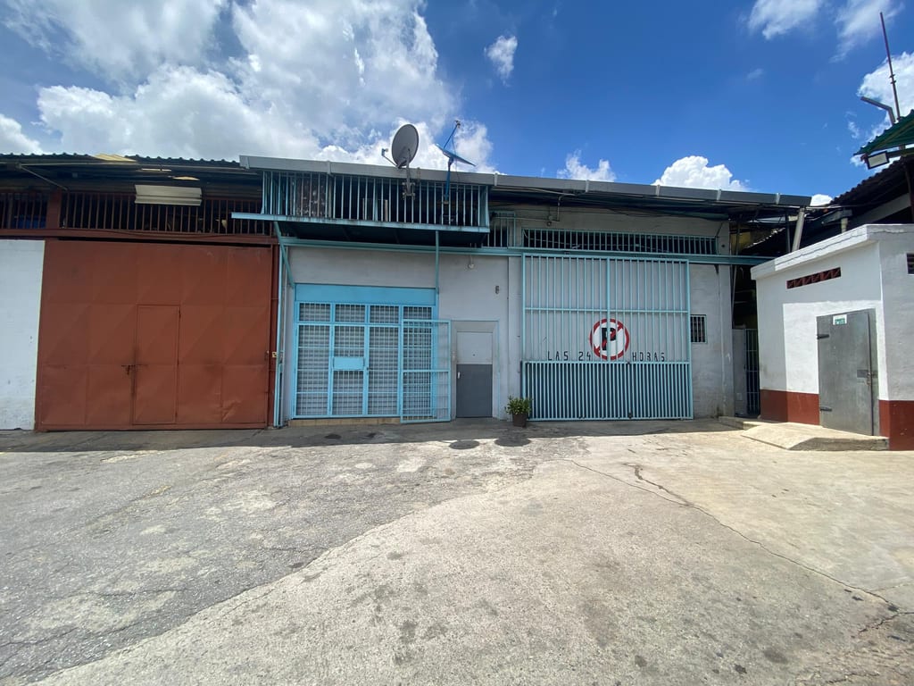 Local comercial en Carrizal, Altos Mirandinos