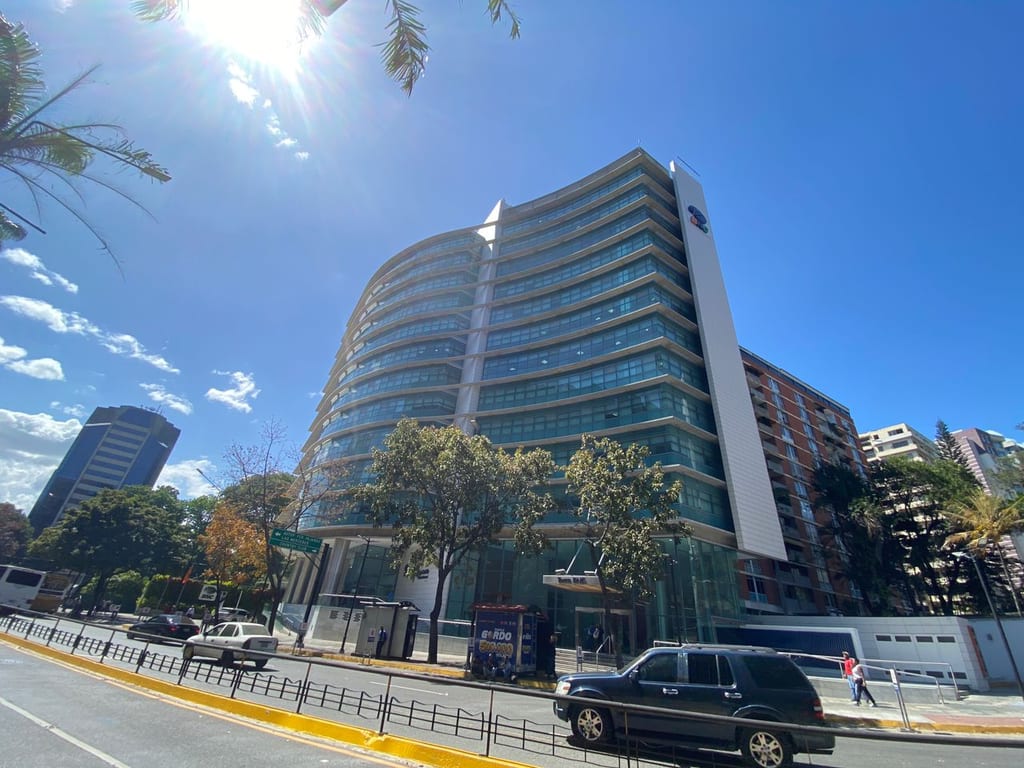 Oficina en venta de 136 m² en Campo Alegre, Caracas