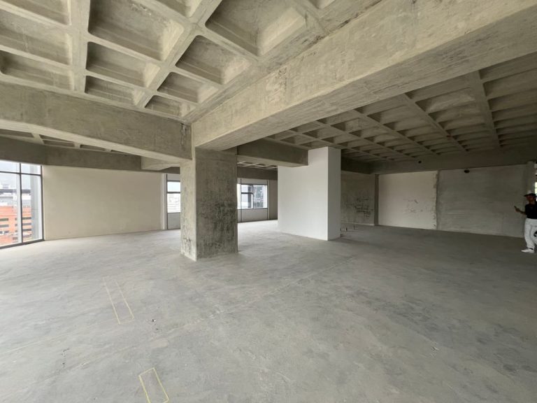 Oficina en venta de 135 m² en Las Mercedes, Caracas