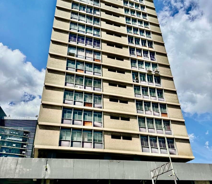 Oficina en venta de 124 m² en Sabana Grande, Caracas