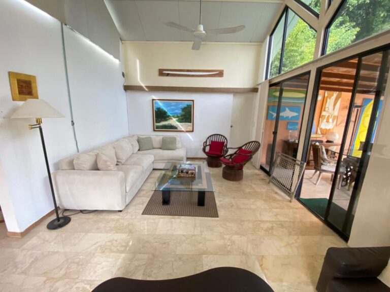 Casa en venta de 3 hab. y 350 m² en Alto Hatillo, Caracas