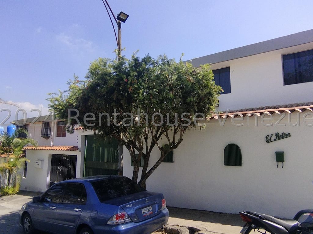 Casa en venta de 4 hab. y 548 m² en Los Pomelos, Caracas