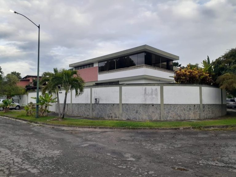 Casa en venta de 4 hab. y 450 m² en Caurimare, Caracas
