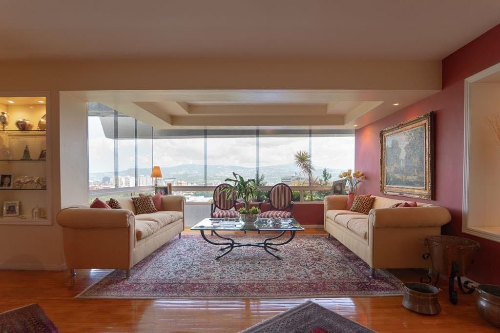 Apartamento en venta de 7 hab. y 580 m² en Los Palos Grandes, Caracas