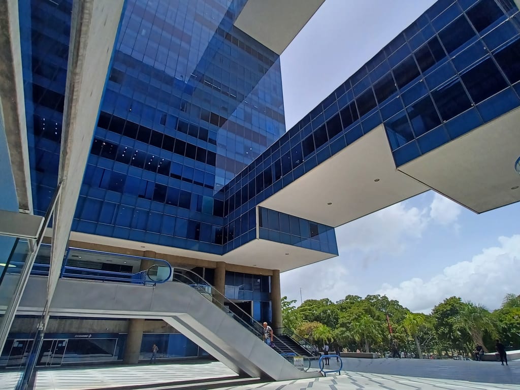 Oficina en alquiler de 550 m² en Los Palos Grandes, Caracas