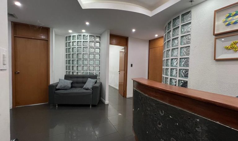 Oficina en alquiler de 10 m² en Sabana Grande, Caracas