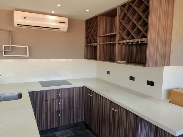 Apartamento en venta de 4 hab. y 207 m² en La Urbina, Caracas