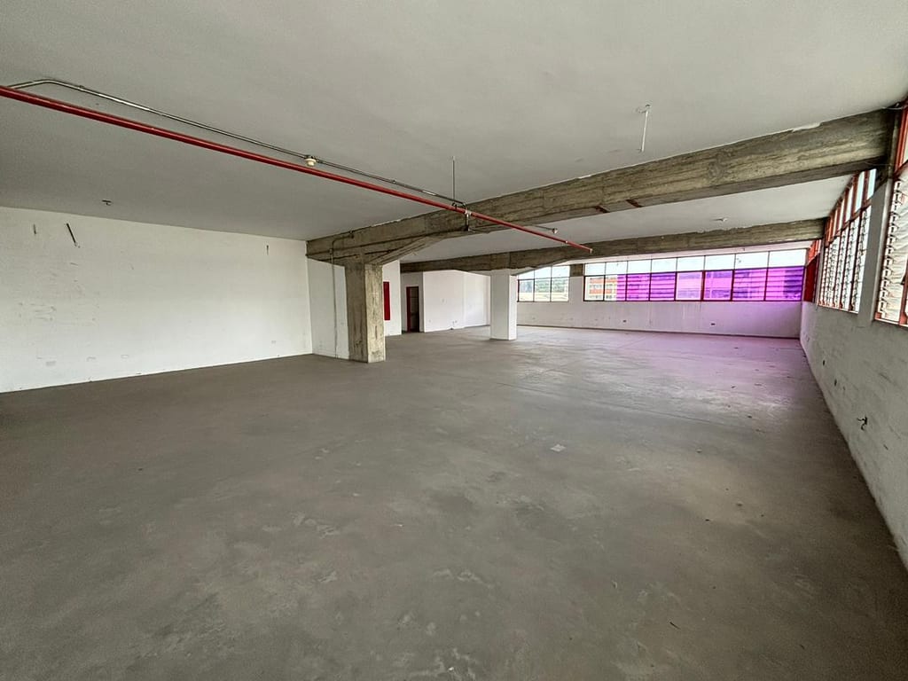 Local comercial en alquiler de 400 m² en Palo Verde, Caracas