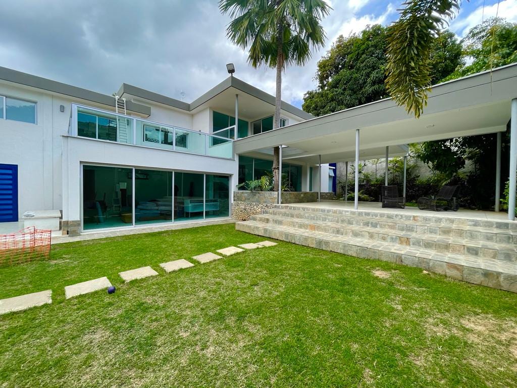 Casa en venta de 3 hab. y 650 m² en La Castellana, Caracas