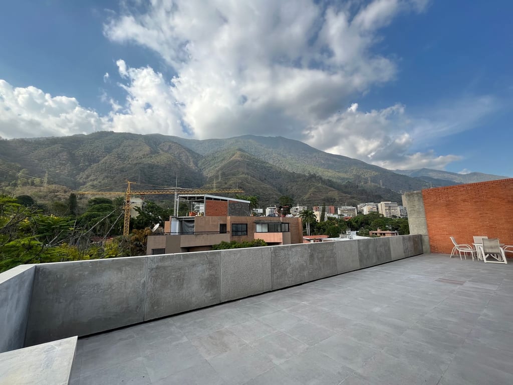 Apartamento en venta de 4 hab. y 620 m² en Altamira, Caracas