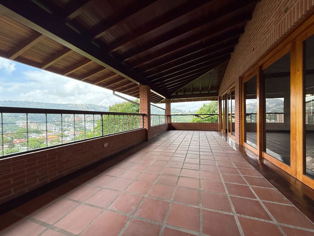 Casa en venta de 5 hab. y 410 m² en Caurimare, Caracas