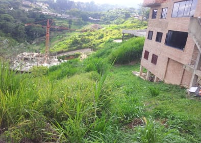 Terreno en venta de 1.980 m² en El Hatillo, Caracas
