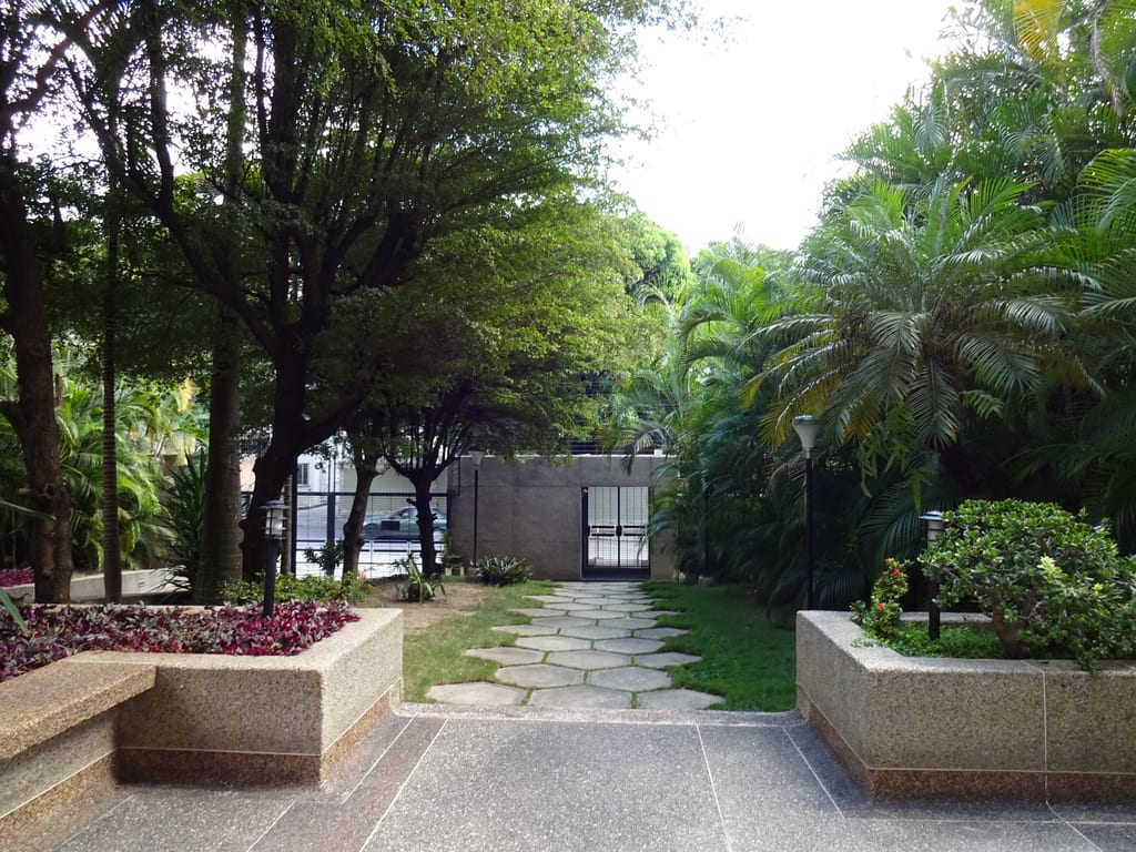 Apartamento en venta de 6 hab. y 500 m² en Santa Eduvigis, Caracas