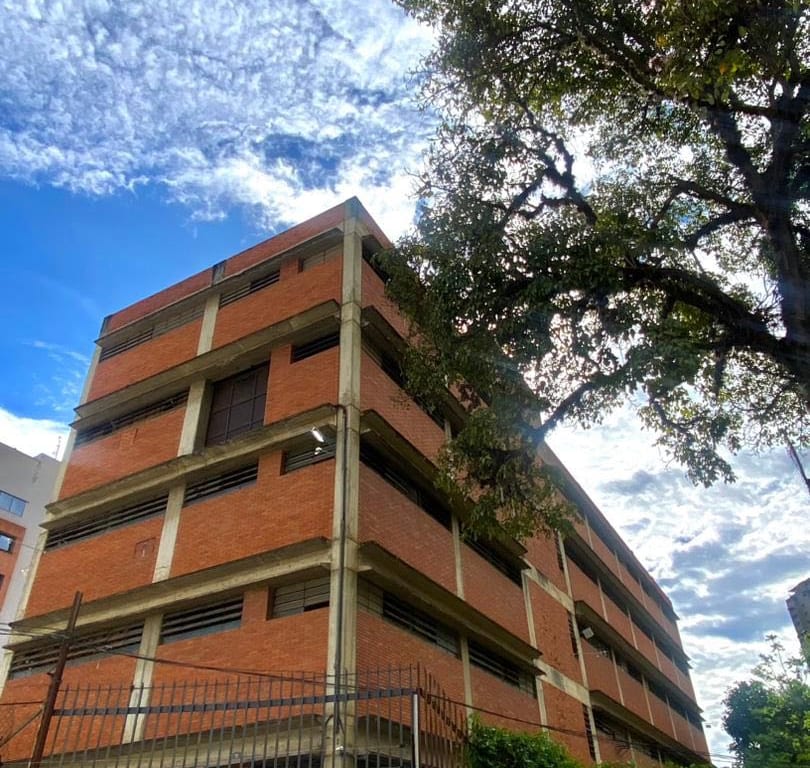 Galpón en alquiler de 550 m² en Boleíta Sur, Caracas