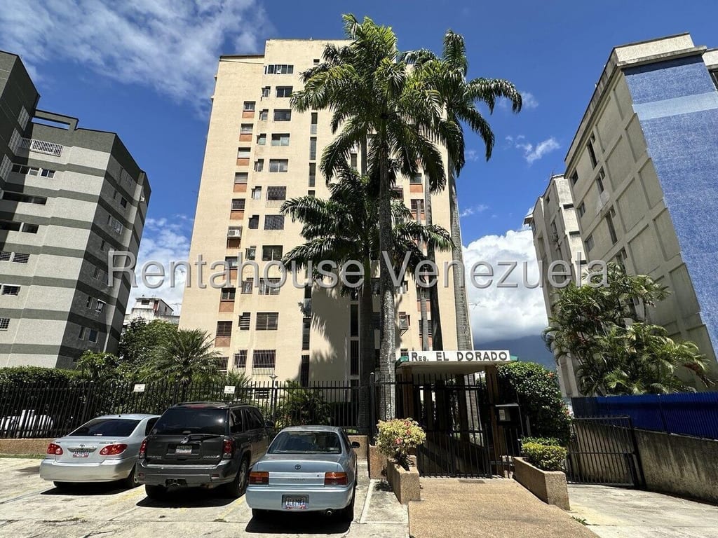 Apartamento en venta de 4 hab. y 235 m² en Colinas de Bello Monte, Caracas