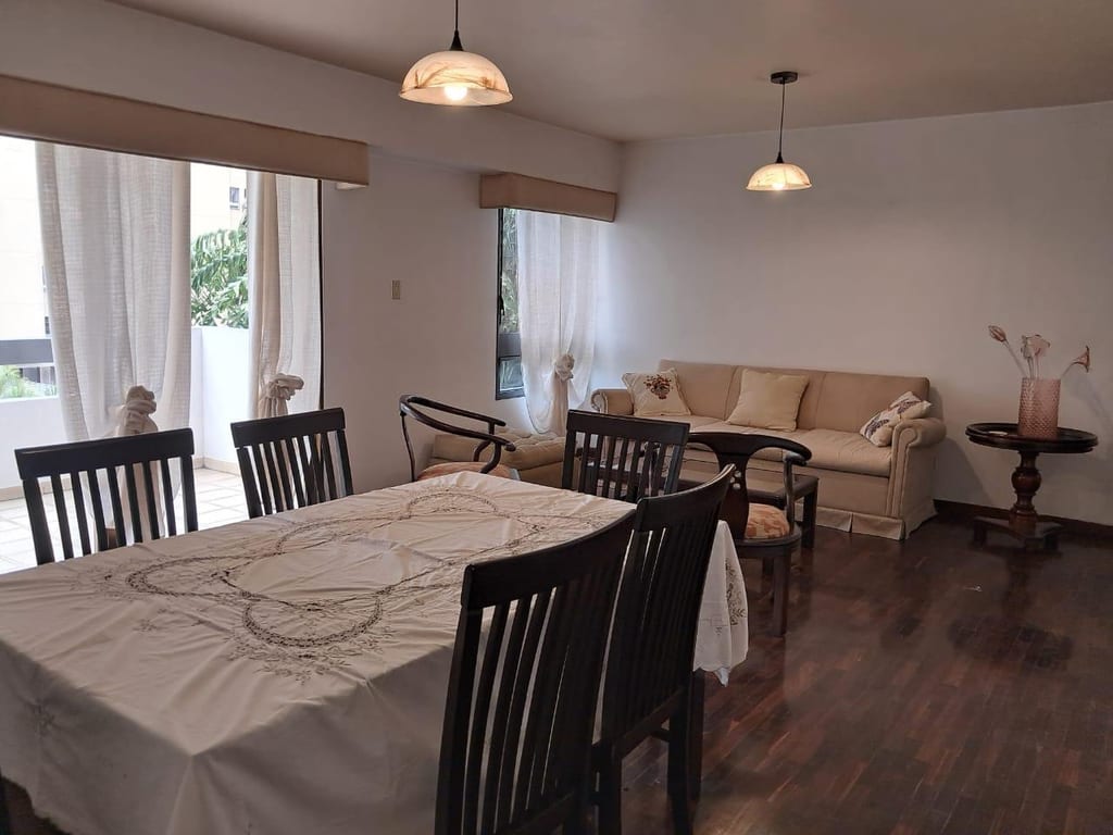 Apartamento en alquiler de 3 hab. y 144 m² en El Marqués, Caracas