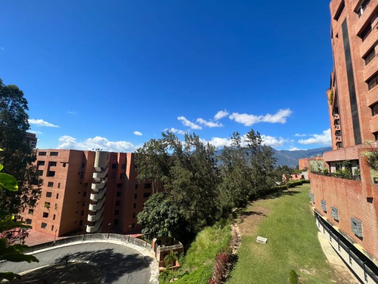 Apartamento en venta de 3 hab. y 320 m² en La Tahona, Caracas
