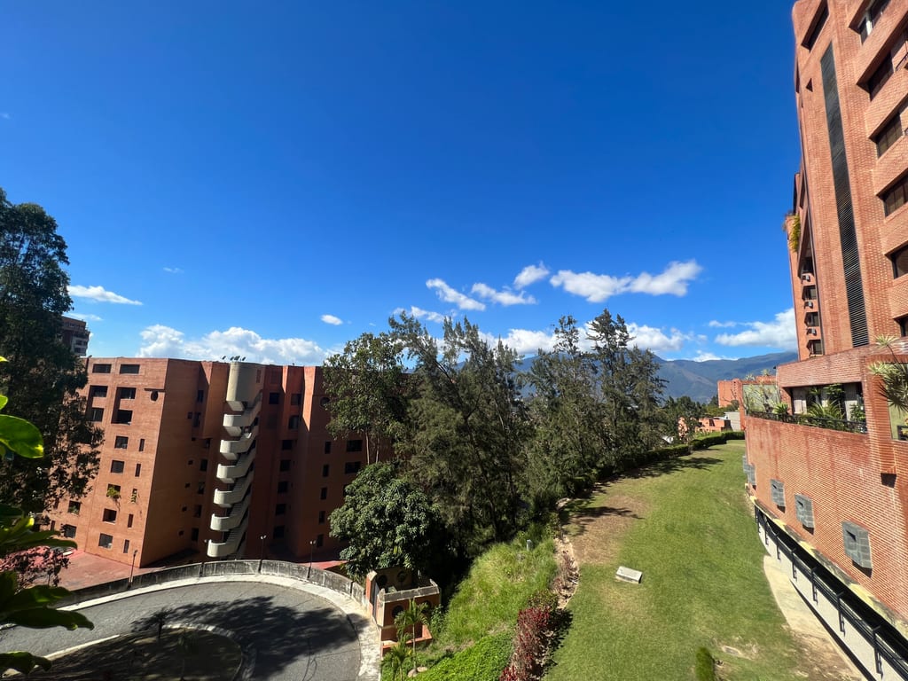 Apartamento en venta de 3 hab. y 320 m² en La Tahona, Caracas
