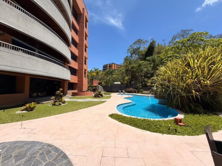 Apartamento en alquiler de 4 hab. y 380 m² en La Lagunita, Caracas