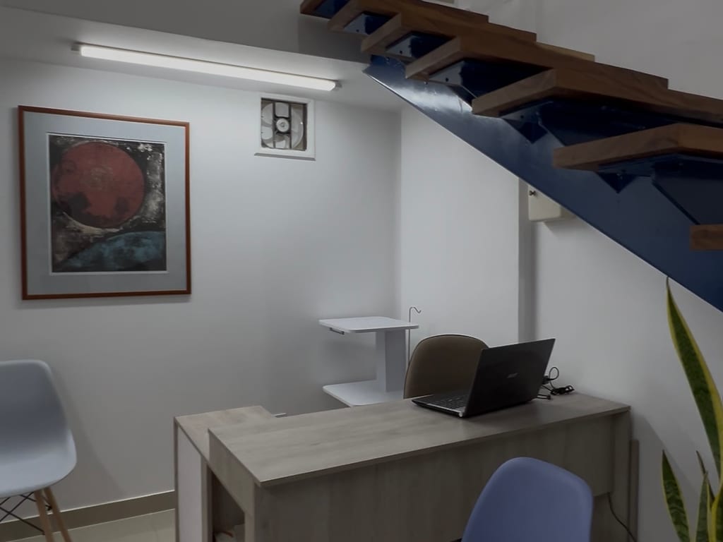 Oficina en alquiler de 13 m² en El Hatillo, Caracas · Ref. CV6157