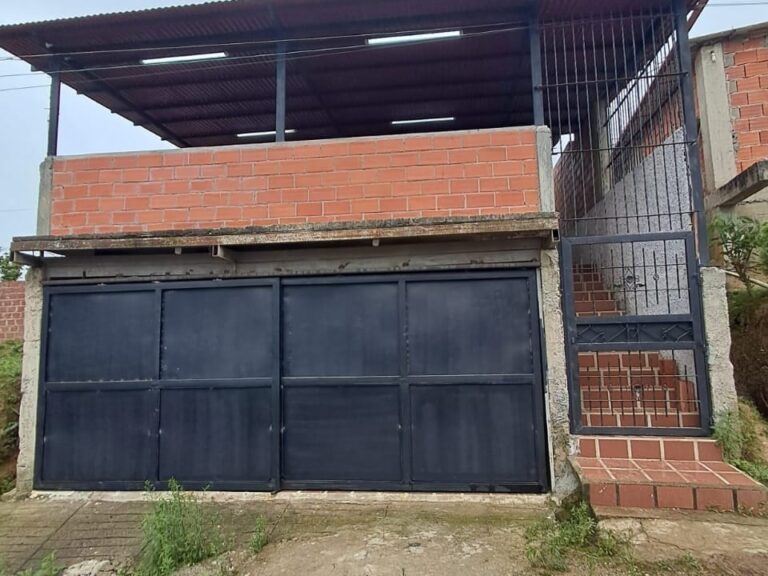 Casa en San Pedro de Los Altos, Los Teques
