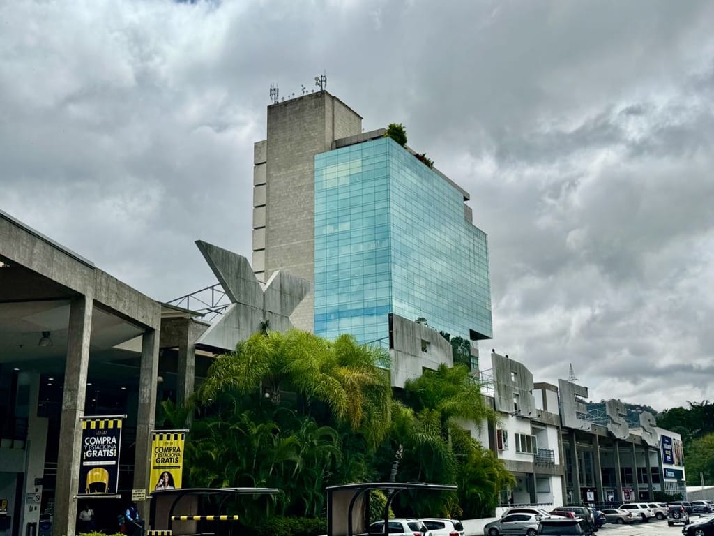 Oficina en venta de 180 m² en Macaracuay, Caracas
