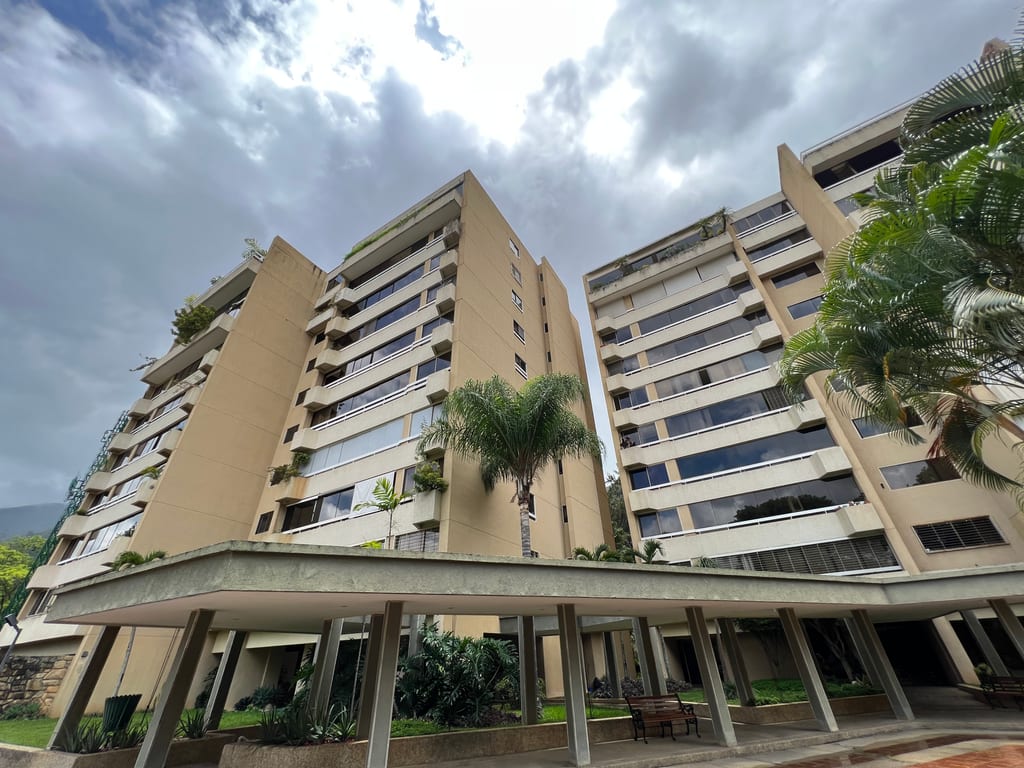 Apartamento en venta de 5 hab. y 618 m² en Los Chorros, Caracas