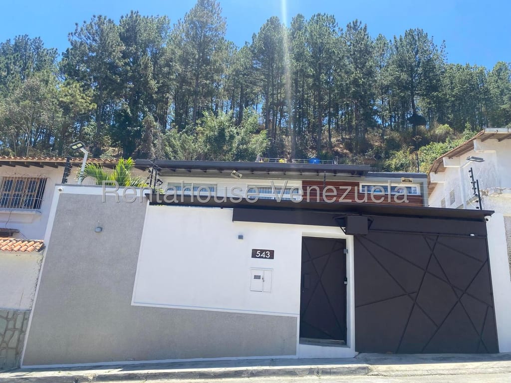 Casa en venta de 4 hab. y 218 m² en Alto Prado, Caracas