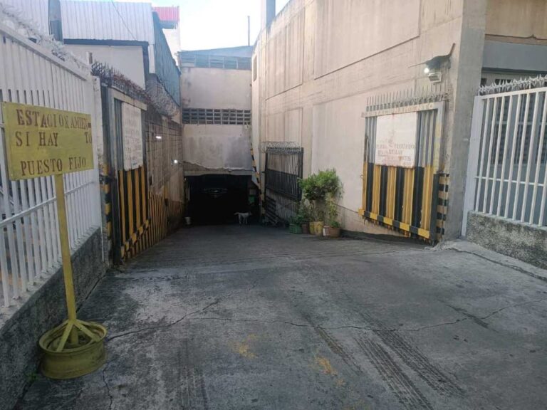 Garaje/Estacionamiento en Puente Hierro, Caracas