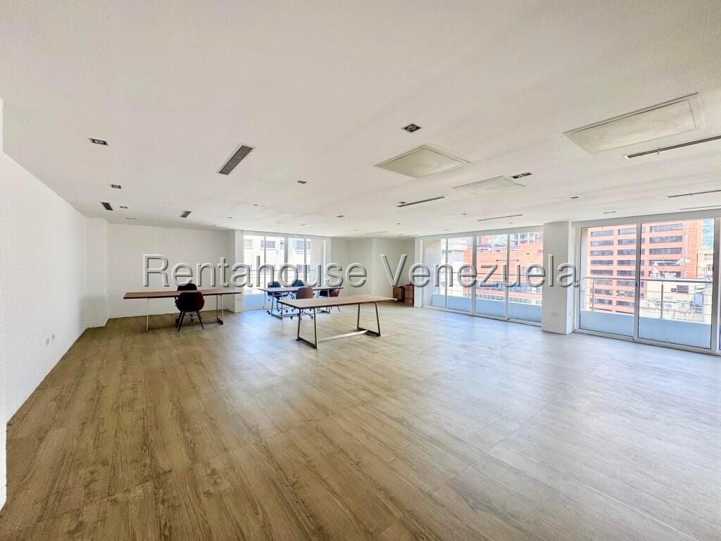 Local comercial en venta de 120 m² en El Rosal, Caracas