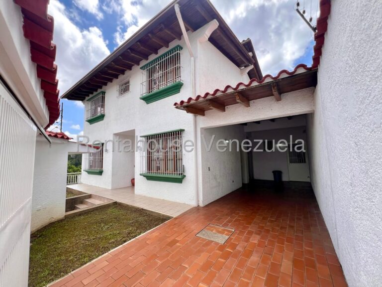 Casa en venta de 4 hab. y 450 m² en Los Naranjos del Cafetal, Caracas