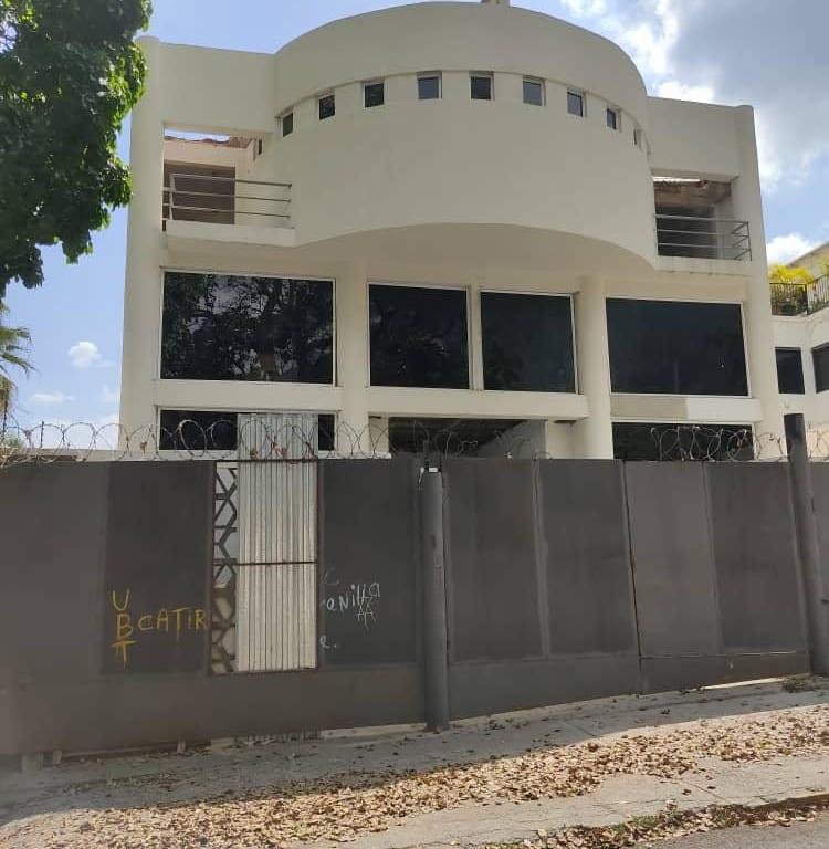 Casa en venta de 5 hab. y 1.217 m² en La Castellana, Caracas