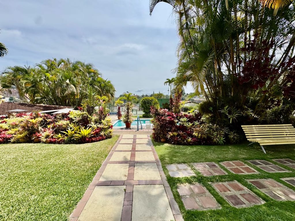 Casa en venta de 6 hab. y 450 m² en Las Marías, Caracas