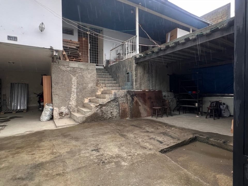 Casa en venta de 4 hab. y 470 m² en Prados Del Este, Caracas