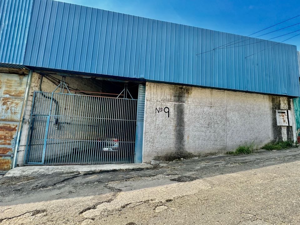 Galpón en venta de 597 m² en La Yaguara, Caracas