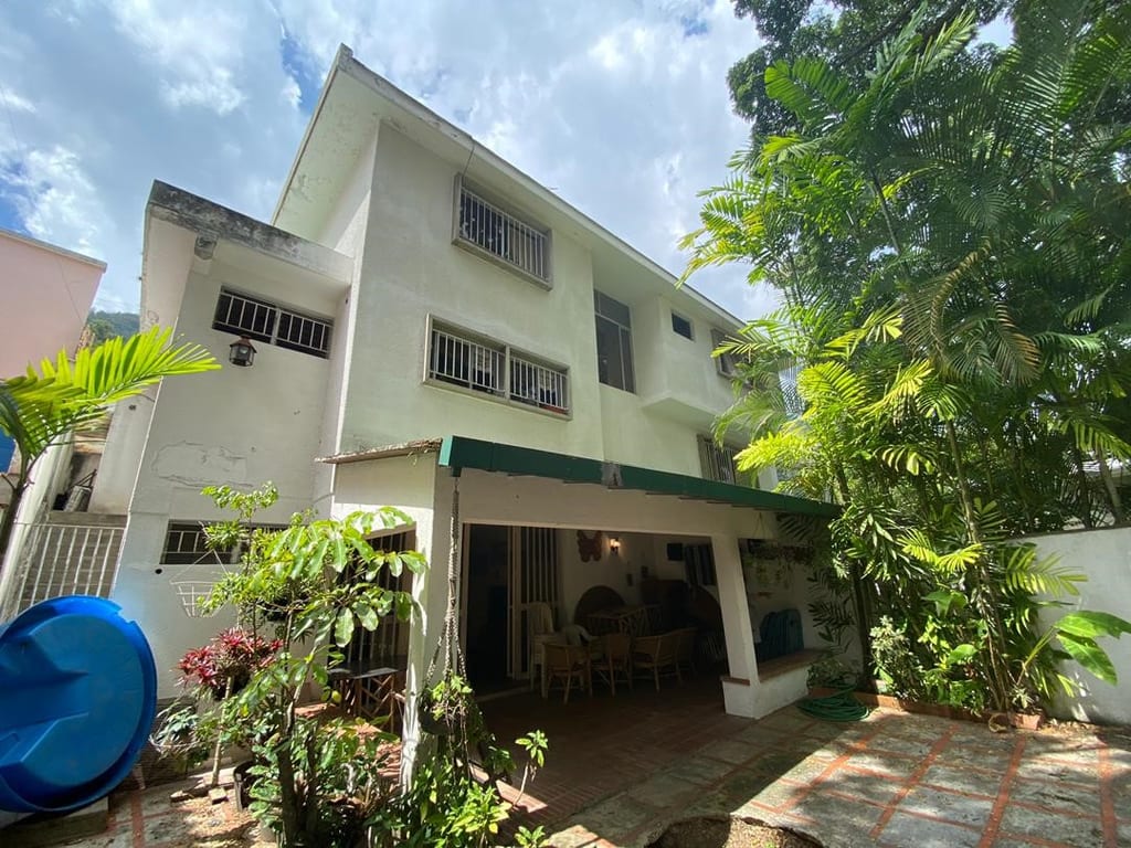 Casa en venta de 8 hab. y 600 m² en Altamira, Caracas