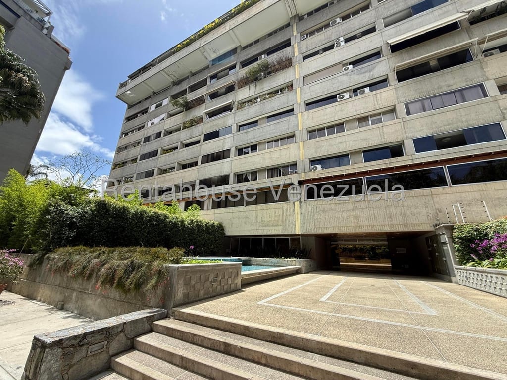 Apartamento en venta de 4 hab. y 209 m² en Santa Rosa De Lima, Caracas