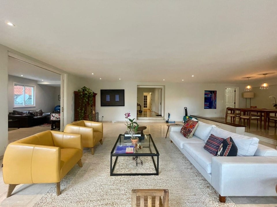 Apartamento en venta de 4 hab. y 364 m² en La Castellana, Caracas