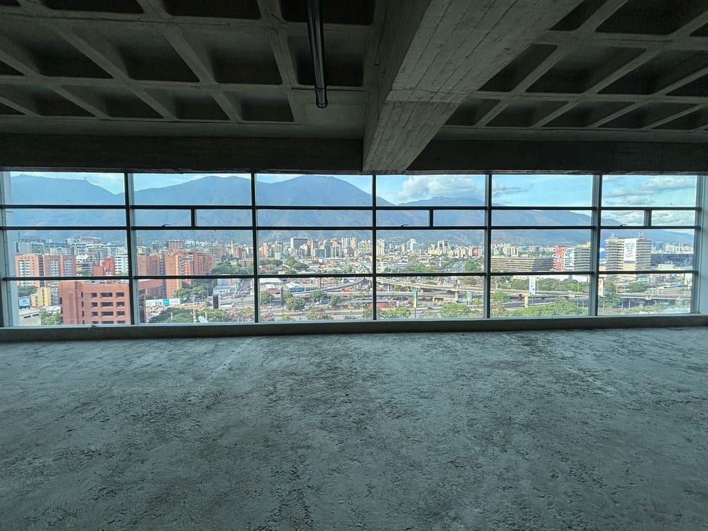 Oficina en venta de 210 m² en Las Mercedes, Caracas