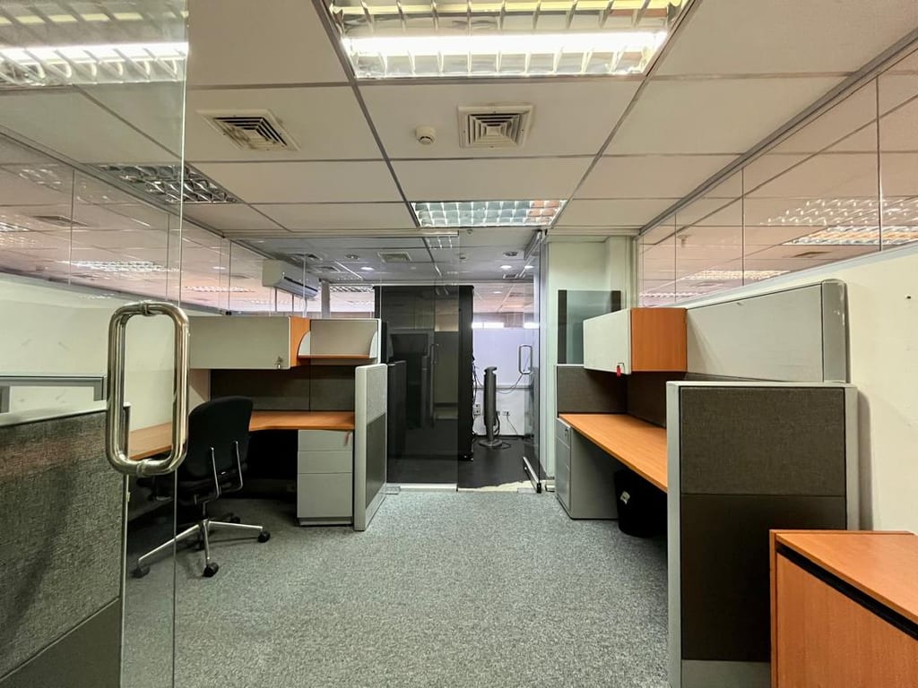 Oficina en venta de 836 m² en Los Palos Grandes, Caracas