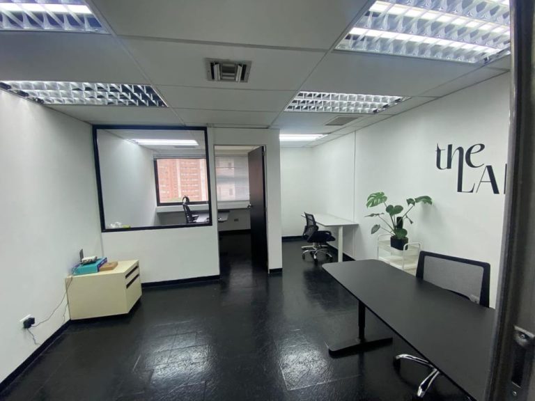 Oficina de 280 m² en El Rosal, Caracas
