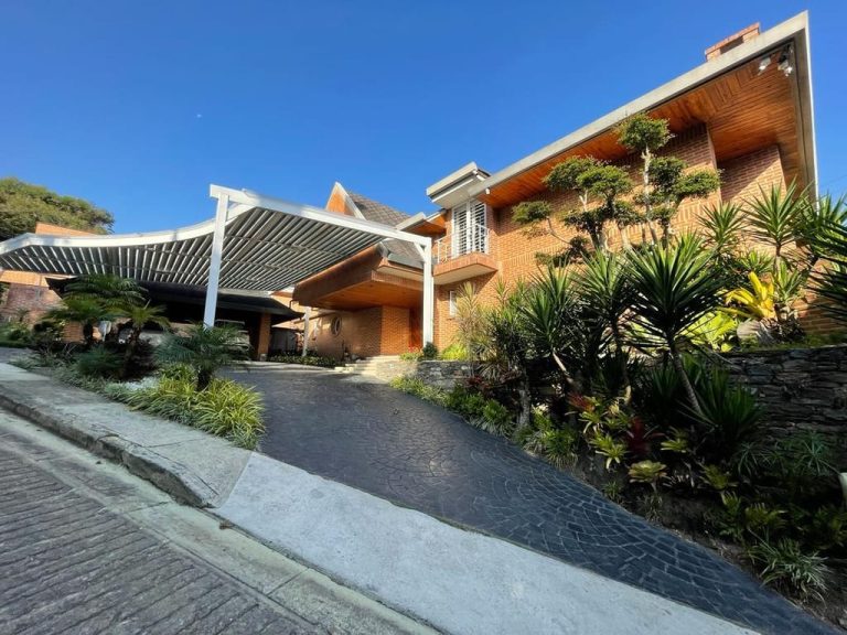 Casa en venta de 4 hab. y 500 m² en Alto Hatillo, Caracas · Ref. CV5298