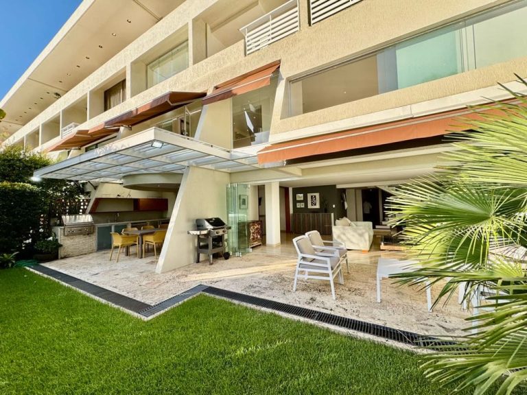 Apartamento en venta de 5 hab. y 389 m² en Santa Rosa de Lima, Caracas