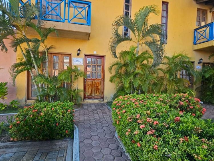 Townhouse en Urbanización Sabanamar, Margarita
