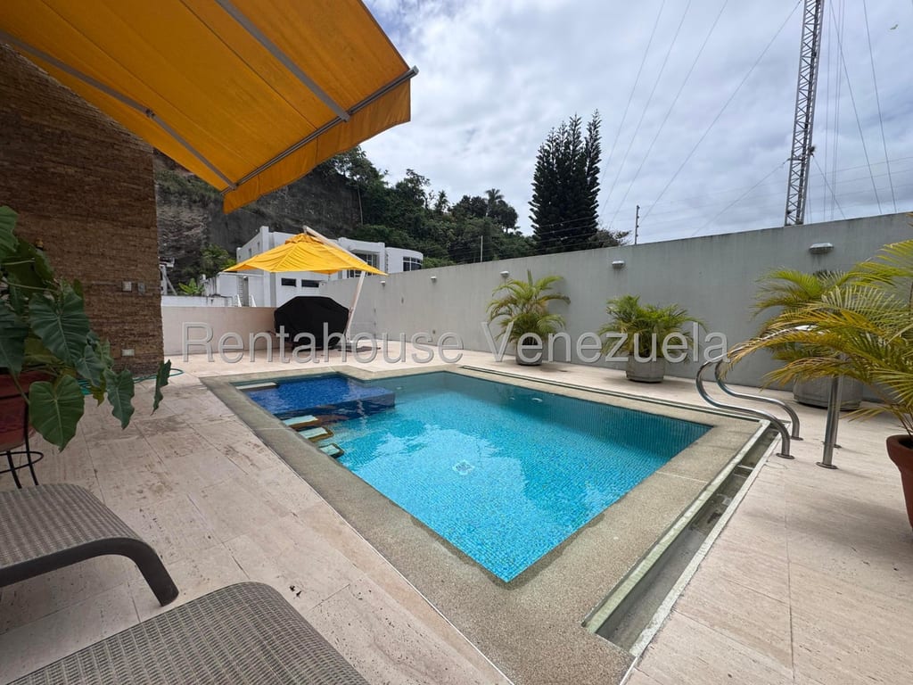 Casa en venta de 6 hab. y 962 m² en Prados Del Este, Caracas