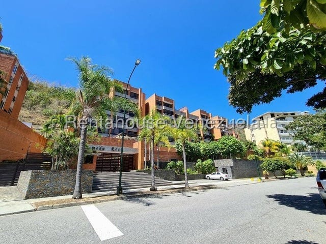 Apartamento en alquiler de 3 hab. y 248 m² en Lomas de La Alameda, Caracas