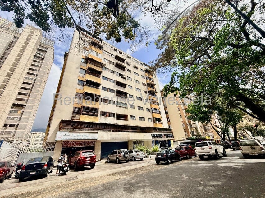 Apartamento en venta de 2 hab. y 81 m² en Colinas de Bello Monte, Caracas