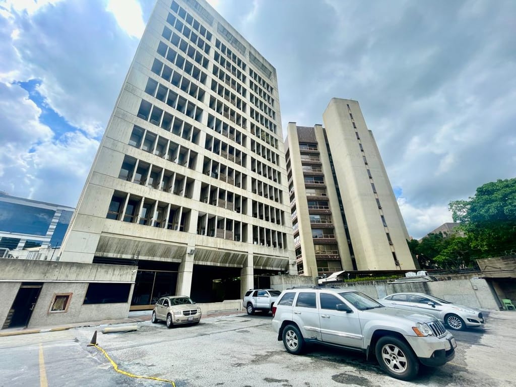 Oficina en alquiler de 225 m² en Las Mercedes, Caracas