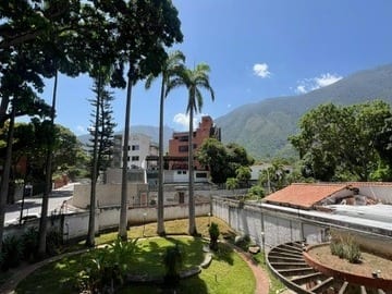 Apartamento en venta de 3 hab. y 271 m² en La Castellana, Caracas