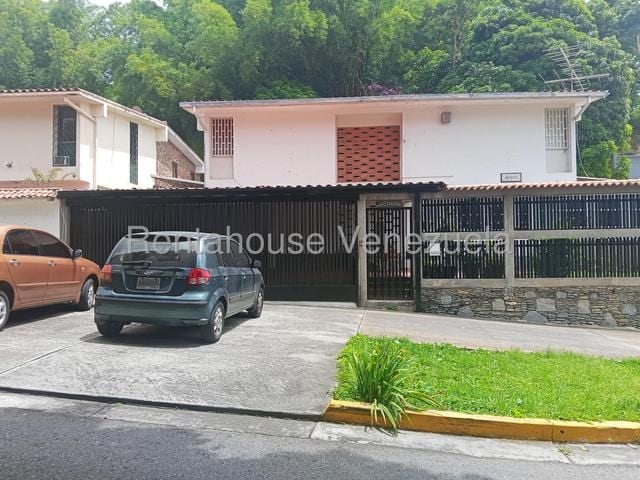 Casa en venta de 4 hab. y 221 m² en La Boyera, Caracas